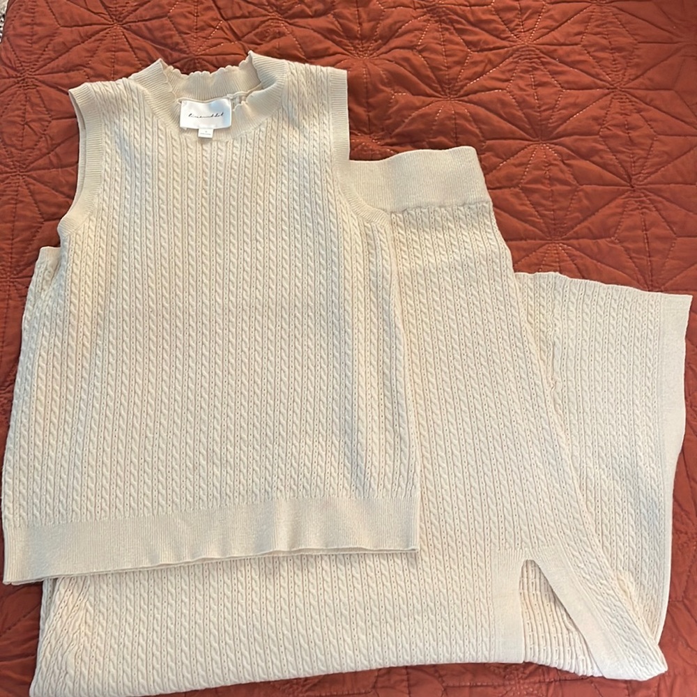 Line and Dot Cream Sweater Tank and Skirt Set